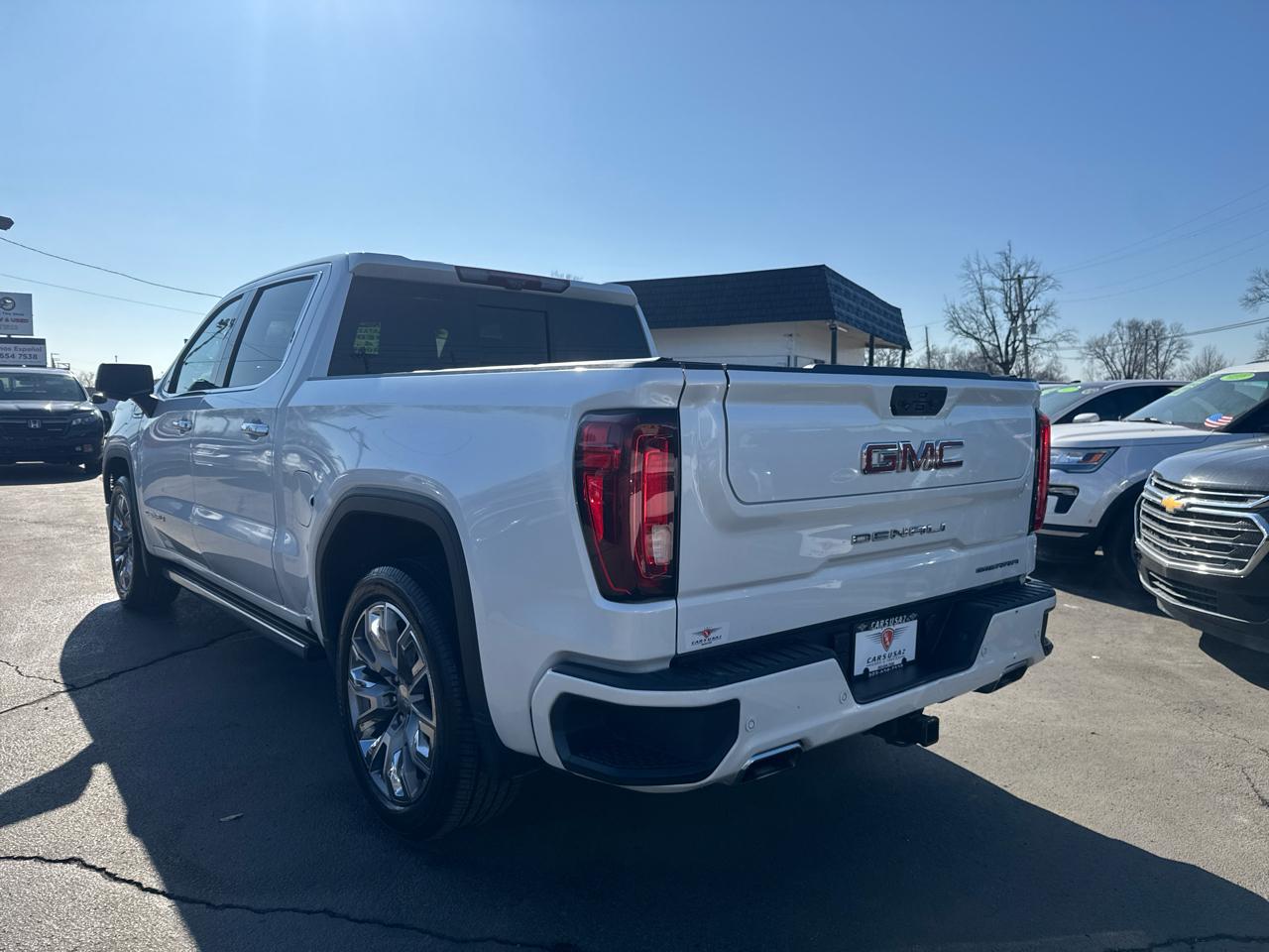 GMC Sierra 1500 Denali Crew Cab Short Box 4WD 2023