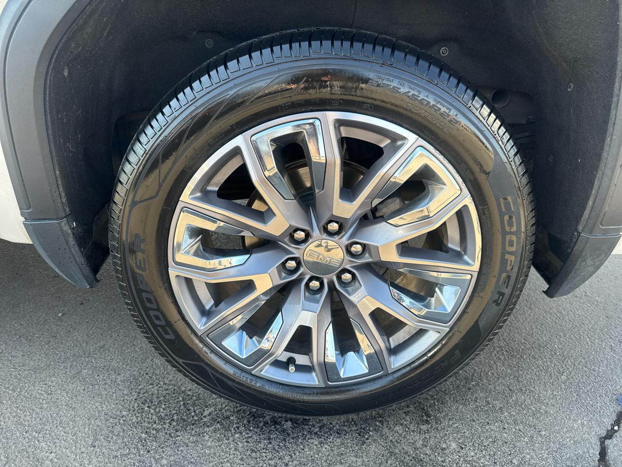 GMC Sierra 1500 Denali Crew Cab Short Box 4WD 2023