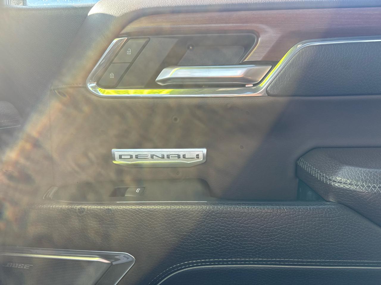 GMC Sierra 1500 Denali Crew Cab Short Box 4WD 2023