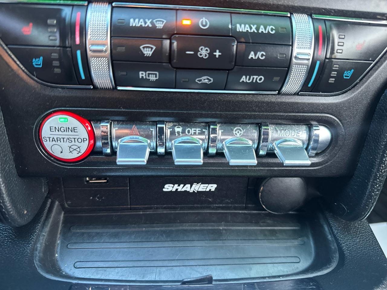 Ford Mustang GT Premium Coupe 2017