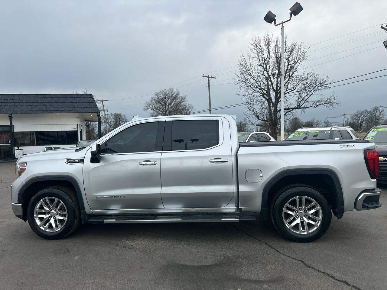 GMC Sierra 1500 2WD Crew Cab 143.5" SLT 2020