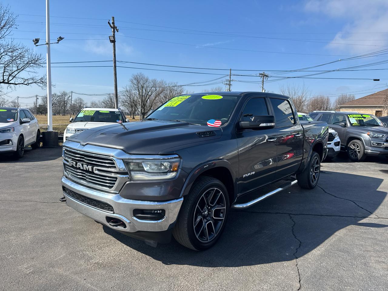 RAM 1500 Laramie Crew Cab SWB 4WD 2019