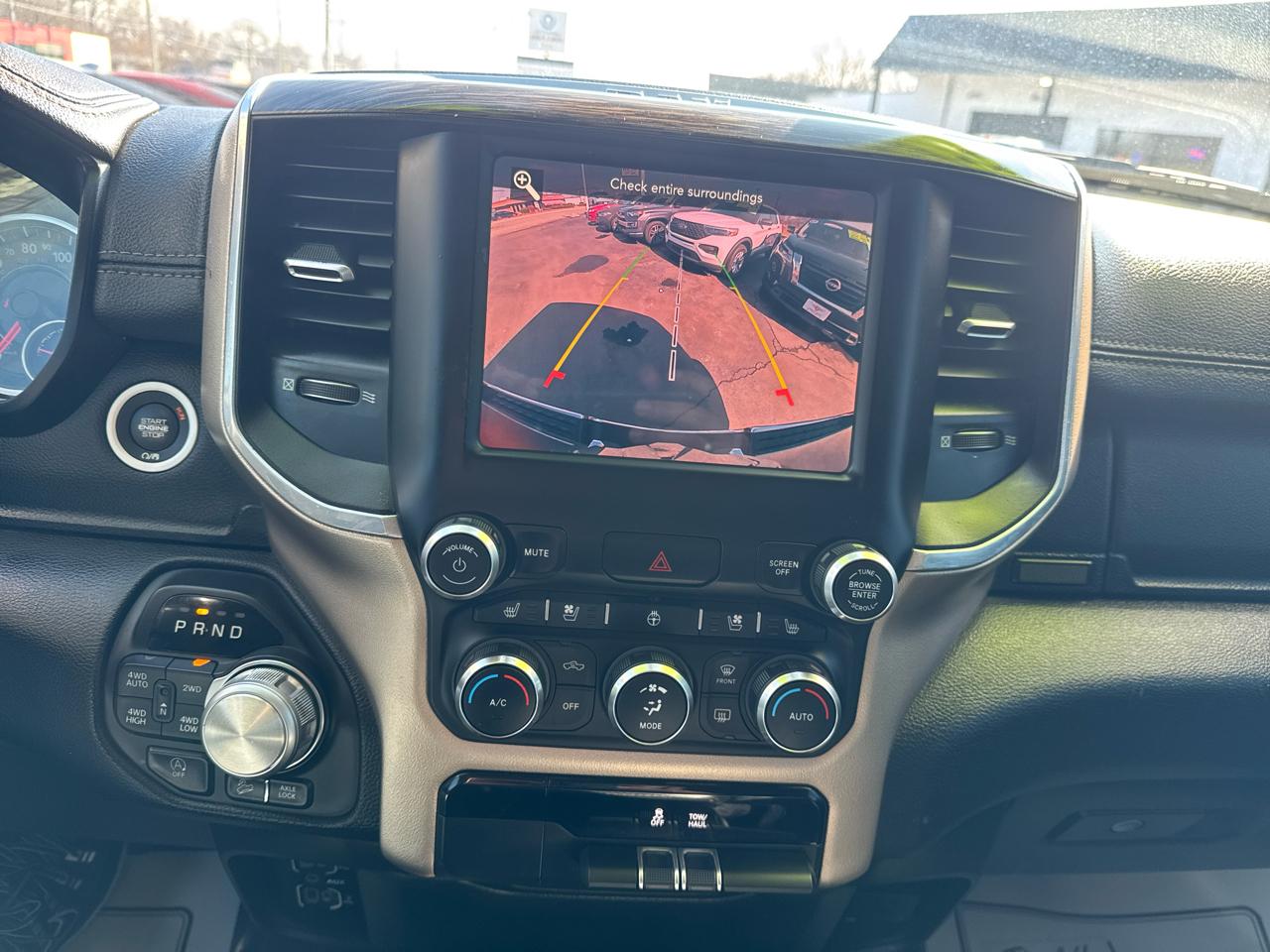 RAM 1500 Laramie Crew Cab SWB 4WD 2019