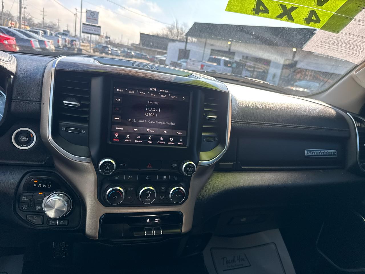 RAM 1500 Laramie Crew Cab SWB 4WD 2019