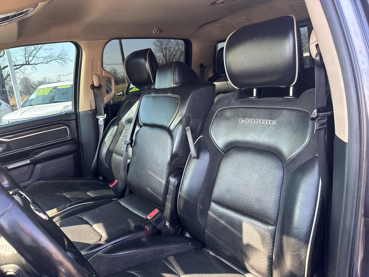 RAM 1500 Laramie Crew Cab SWB 4WD 2019