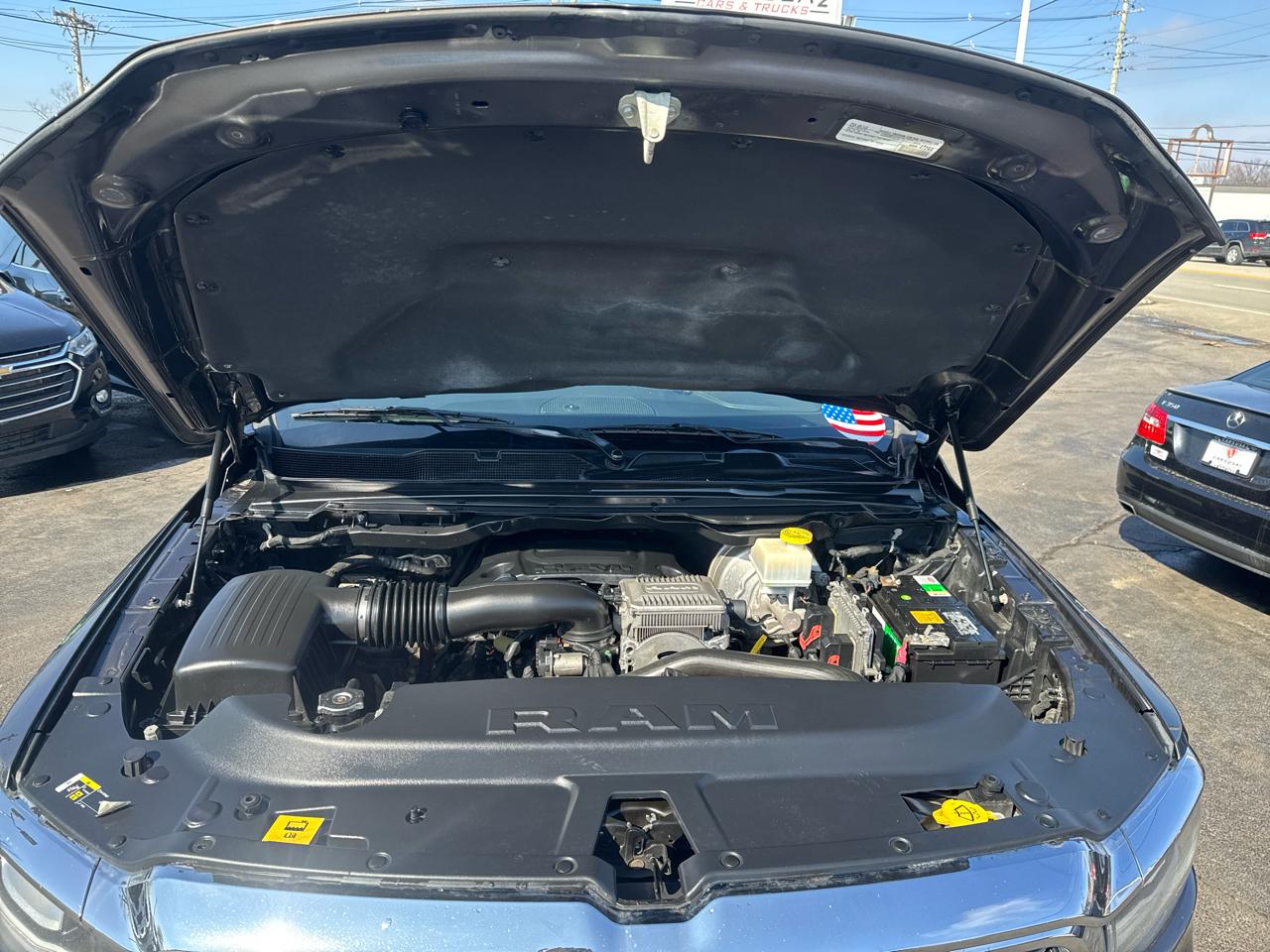 RAM 1500 Laramie Crew Cab SWB 4WD 2019