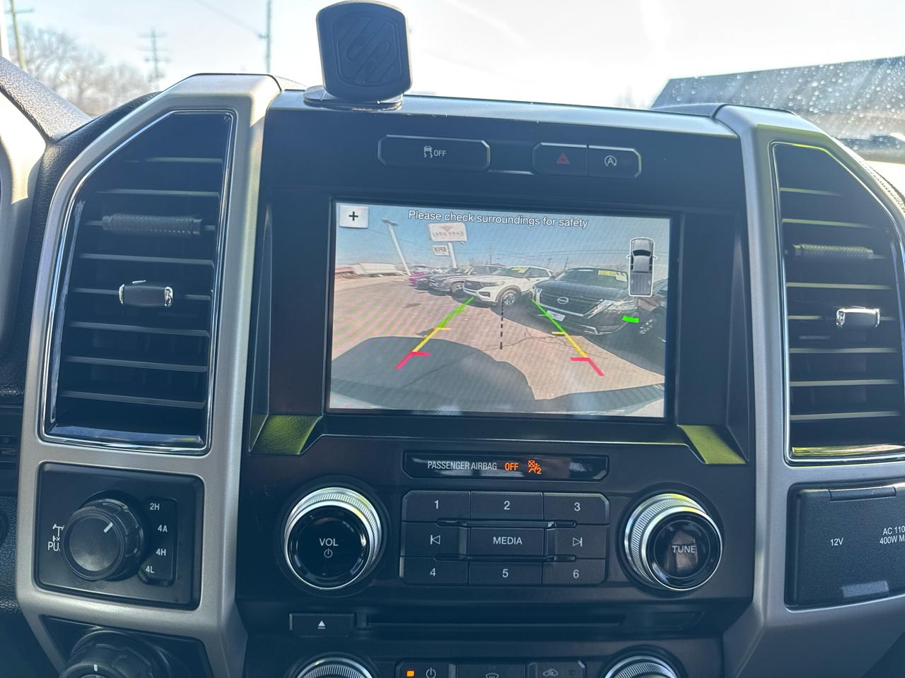 Ford F-150 4WD SuperCab 163" Lariat 2017