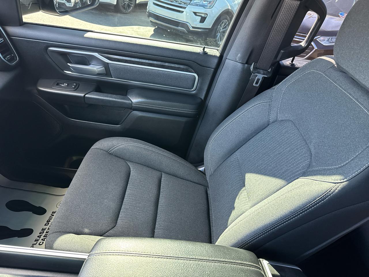 RAM 1500 Big Horn Crew Cab SWB 4WD 2019