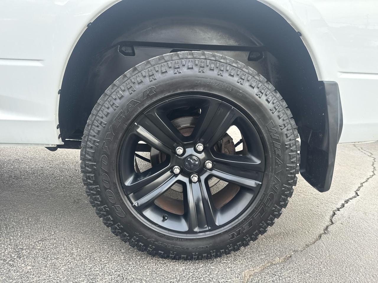 RAM 1500 4WD Crew Cab 149" Sport 2018