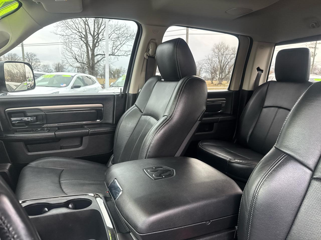 RAM 1500 4WD Crew Cab 149" Sport 2018