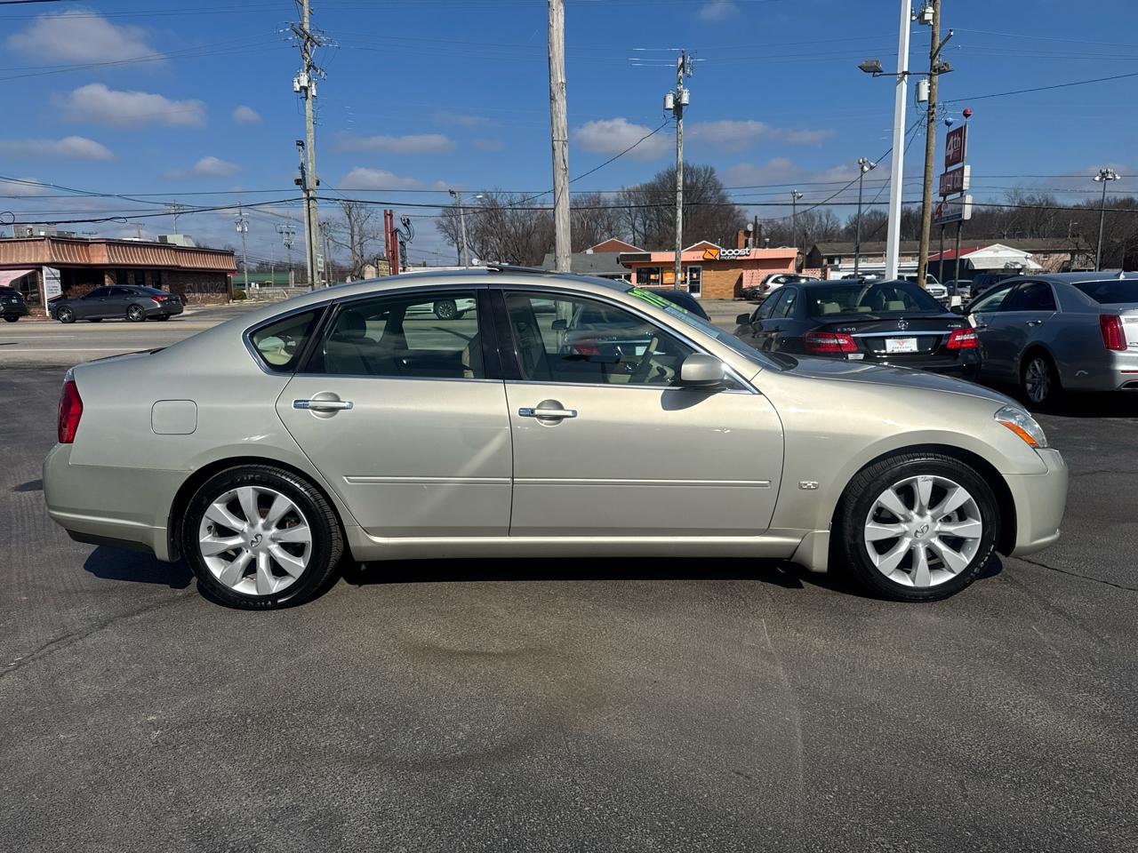 Infiniti M37  2007