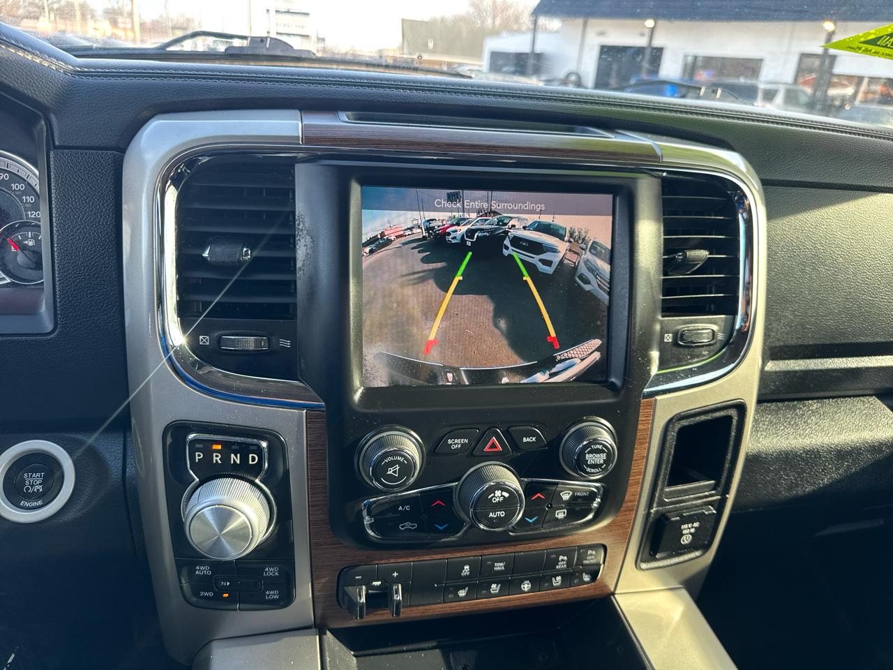 RAM 1500 Laramie Crew Cab SWB 4WD 2016