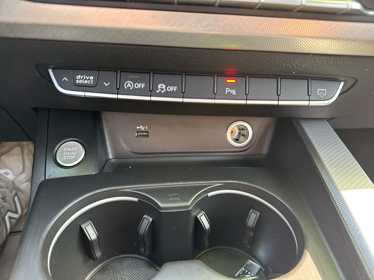 Audi A4 2.0 TFSI Premium Plus quattro 7A 2018