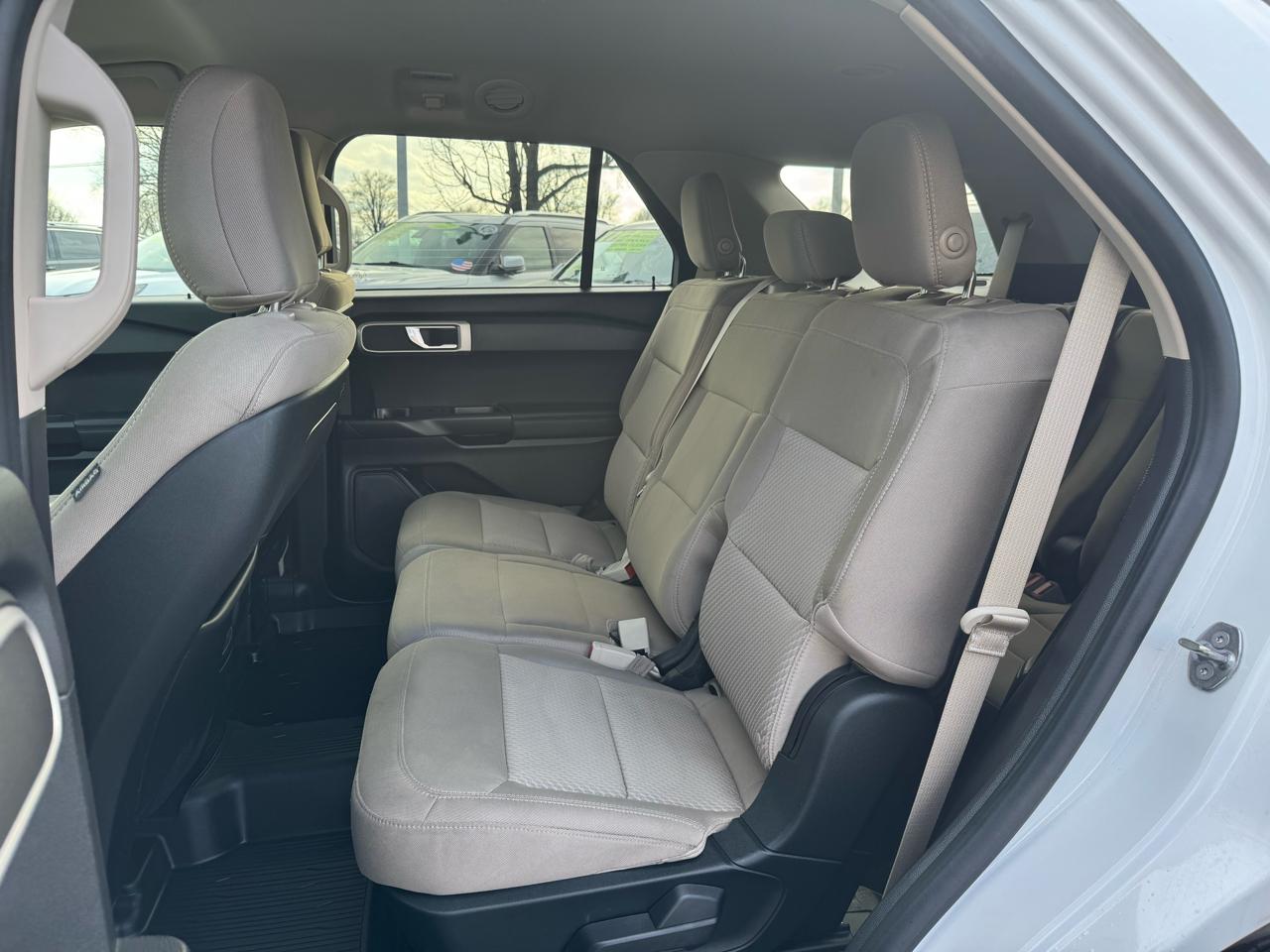 Ford Explorer Base AWD 2020