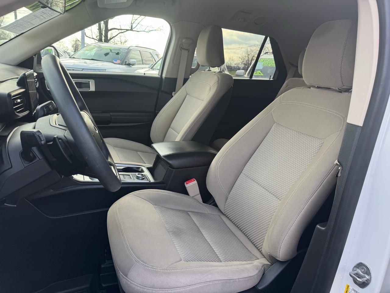 Ford Explorer Base AWD 2020