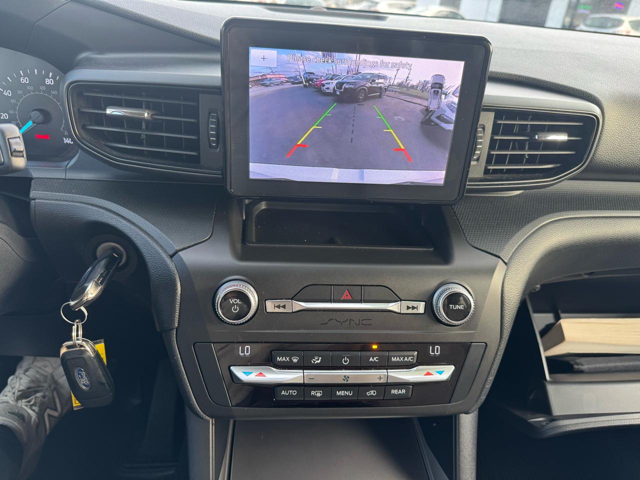 Ford Explorer Base AWD 2020