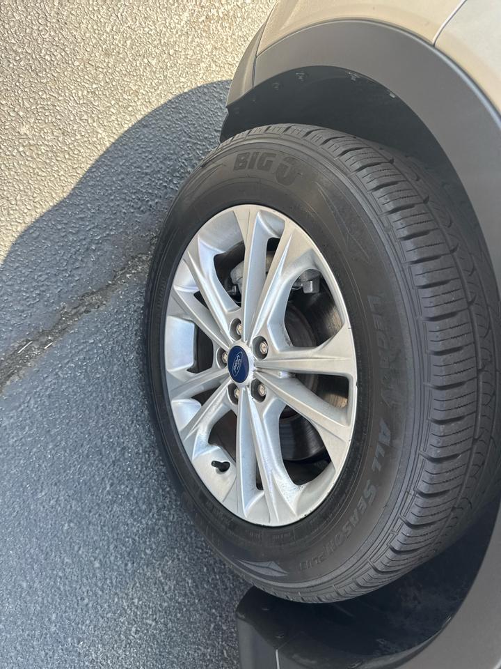 Ford Escape SEL 4WD 2018