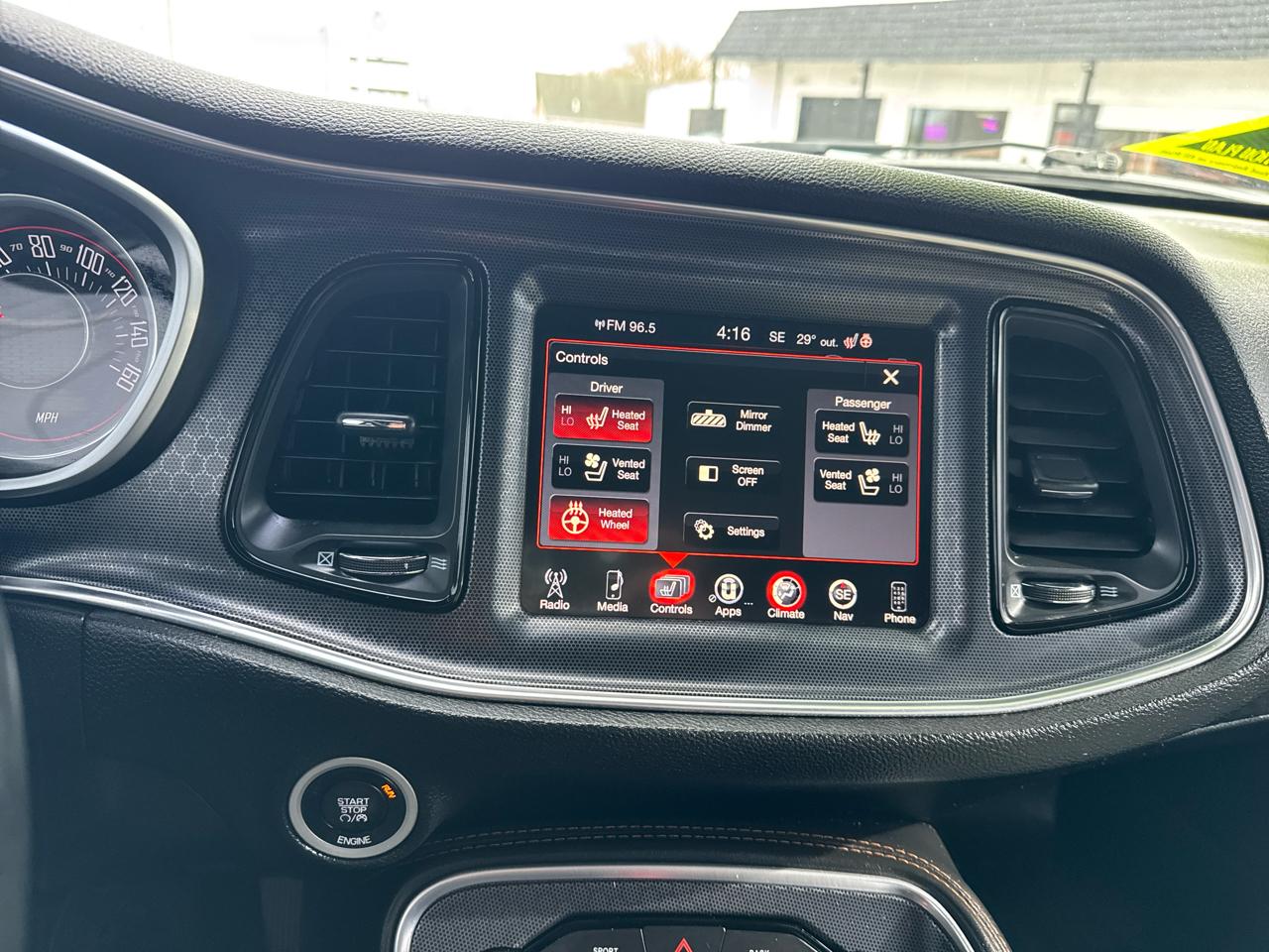 Dodge Challenger SXT Plus 2015