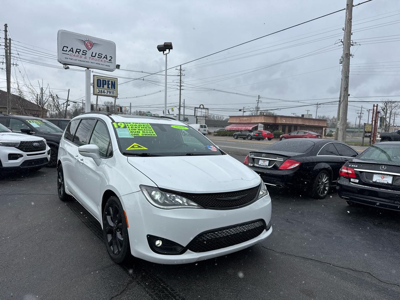 Chrysler Pacifica Limited 2019