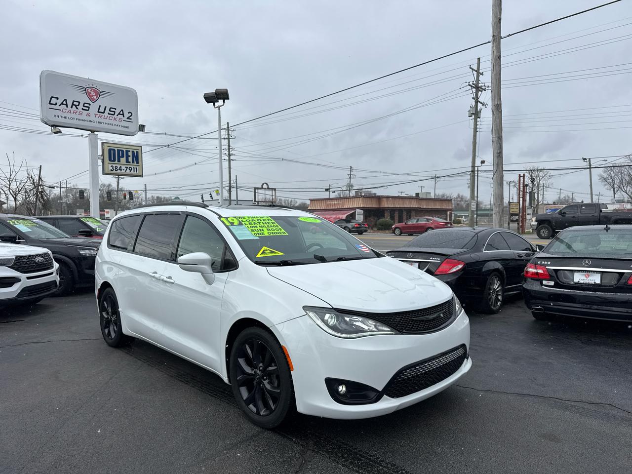 Chrysler Pacifica Limited 2019