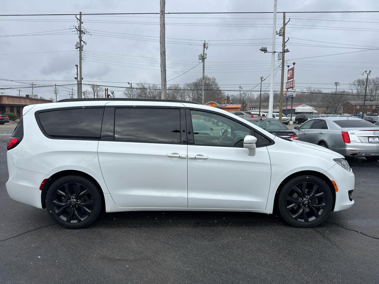 Chrysler Pacifica Limited 2019