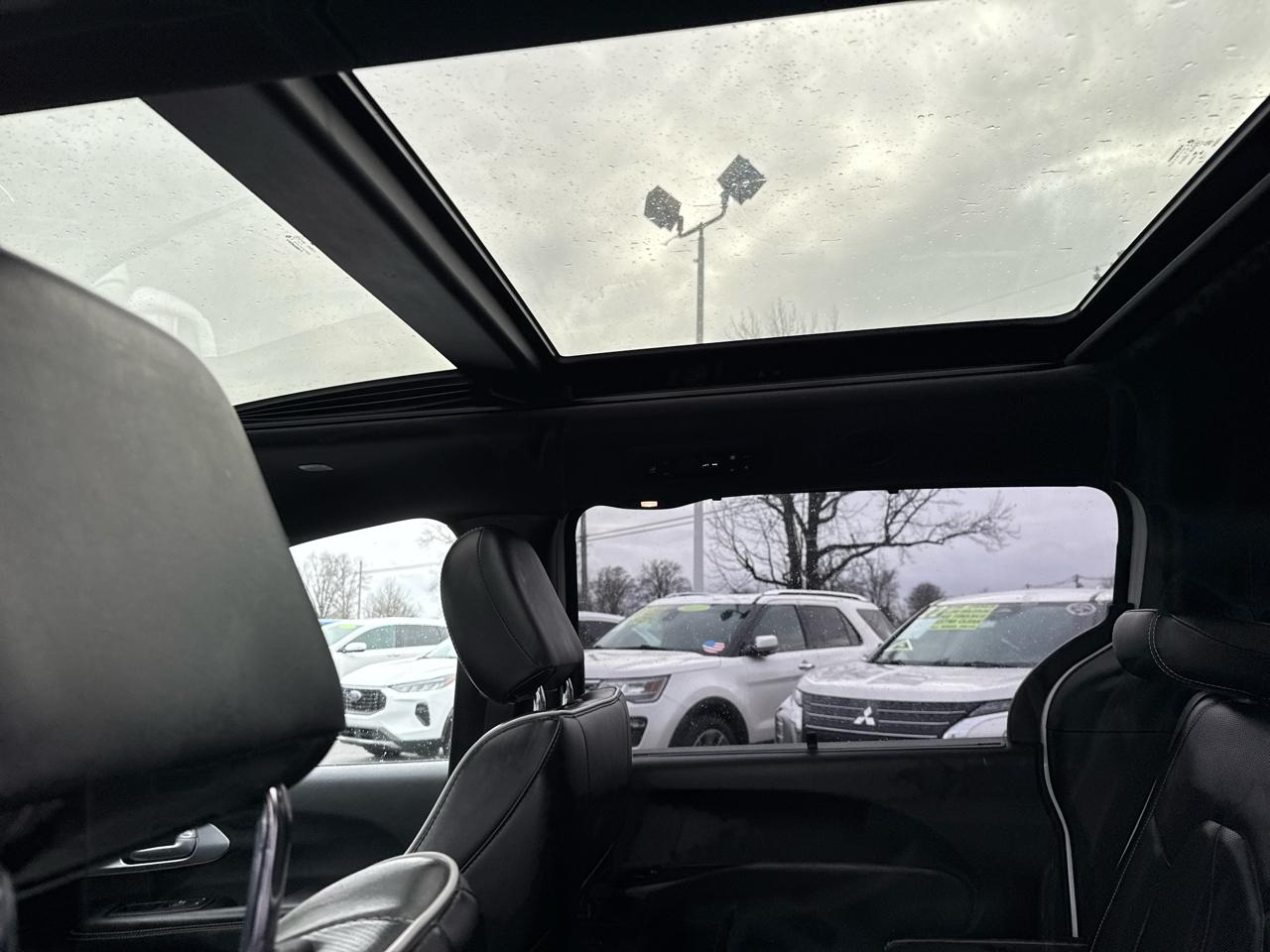 Chrysler Pacifica Limited 2019