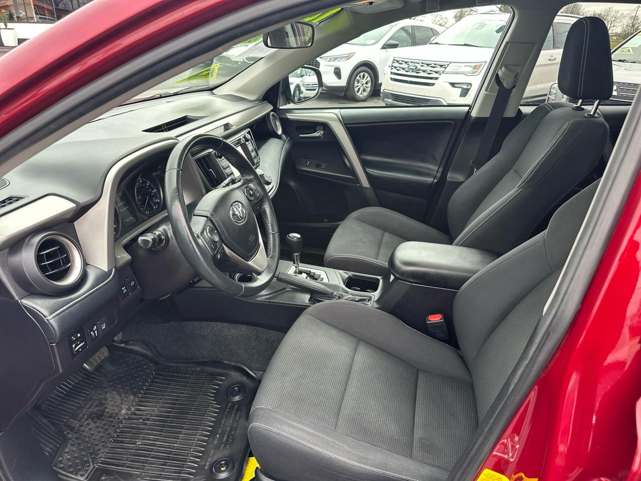 Toyota RAV4 XLE AWD 2018