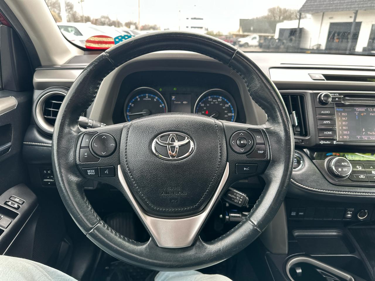 Toyota RAV4 XLE AWD 2018