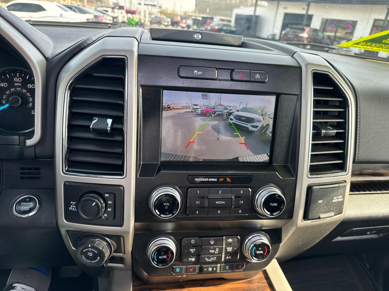 Ford F-150 4WD SuperCab 133" Lariat 2019