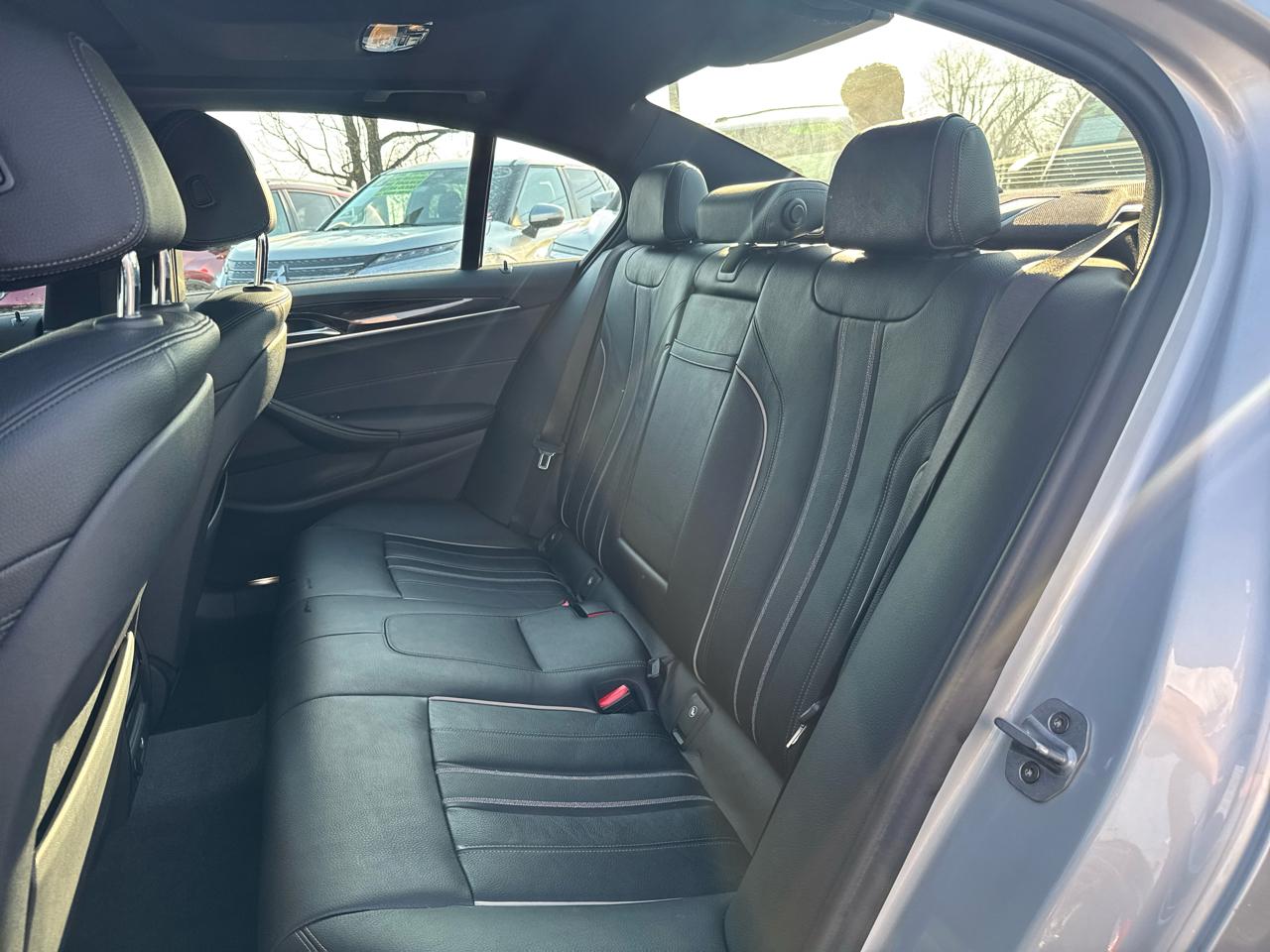 BMW 5-Series 540i 2017