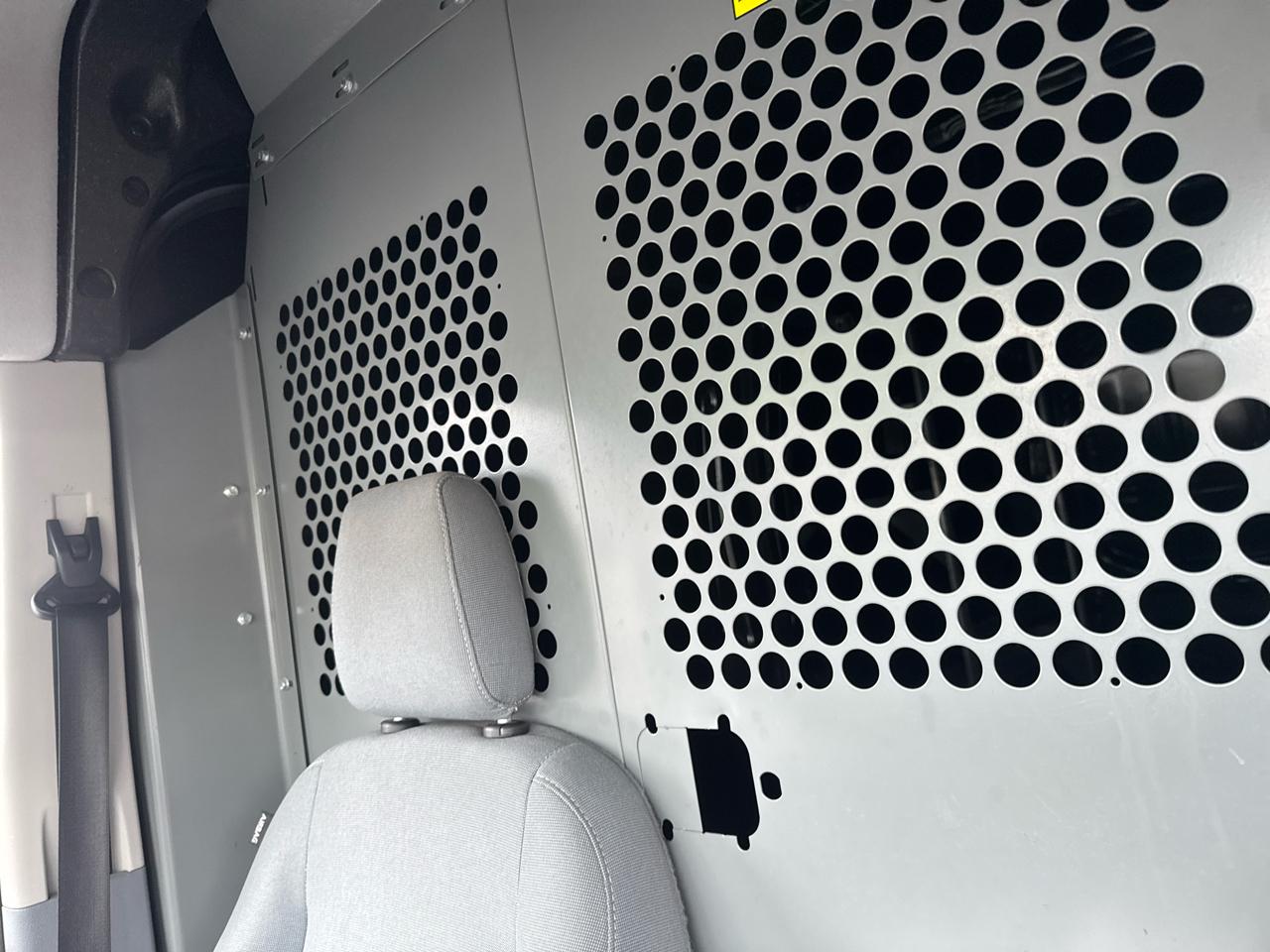 Ford Transit 250 Van Med. Roof w/Sliding Pass. 148-in. WB 2015