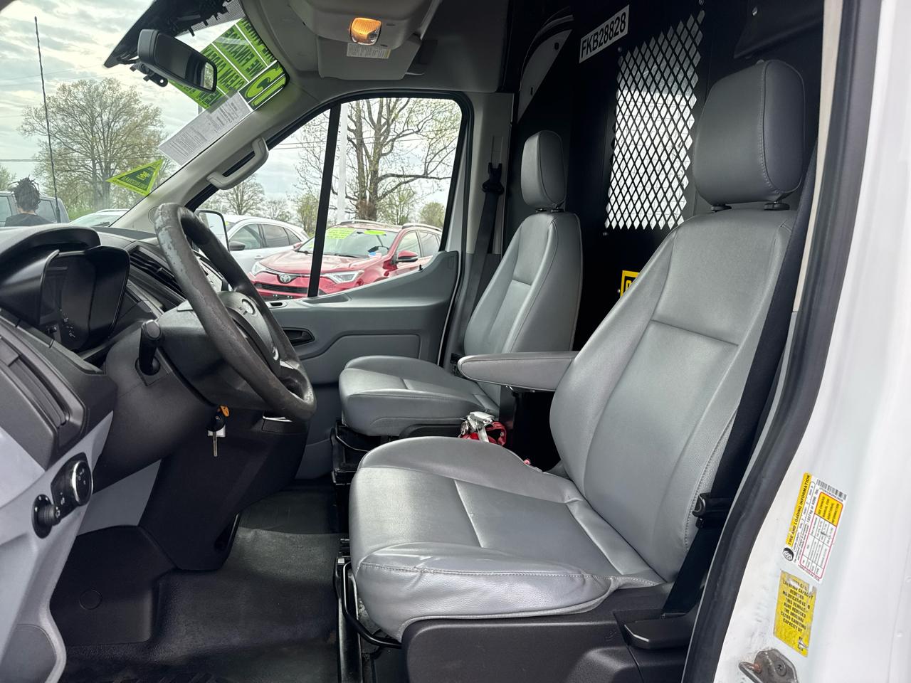 Ford Transit 350 Van Med. Roof w/Sliding Pass. 148-in. WB 2015