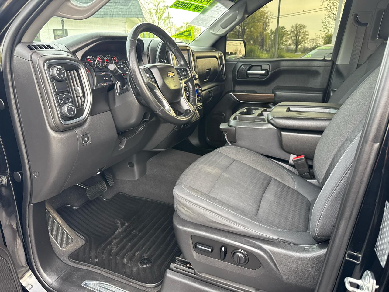 Chevrolet Silverado 1500 1LT Crew Cab 2WD 2019