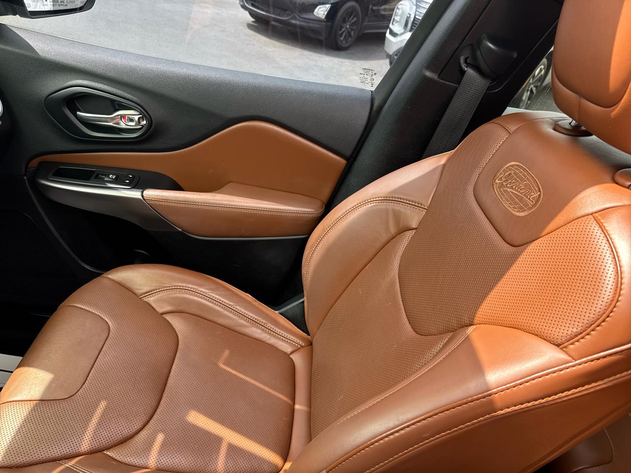 Jeep Cherokee Overland 4WD 2019