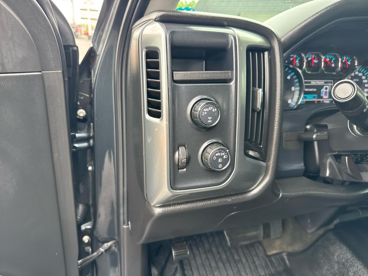 Chevrolet Silverado 1500 1LT Crew Cab 4WD 2018