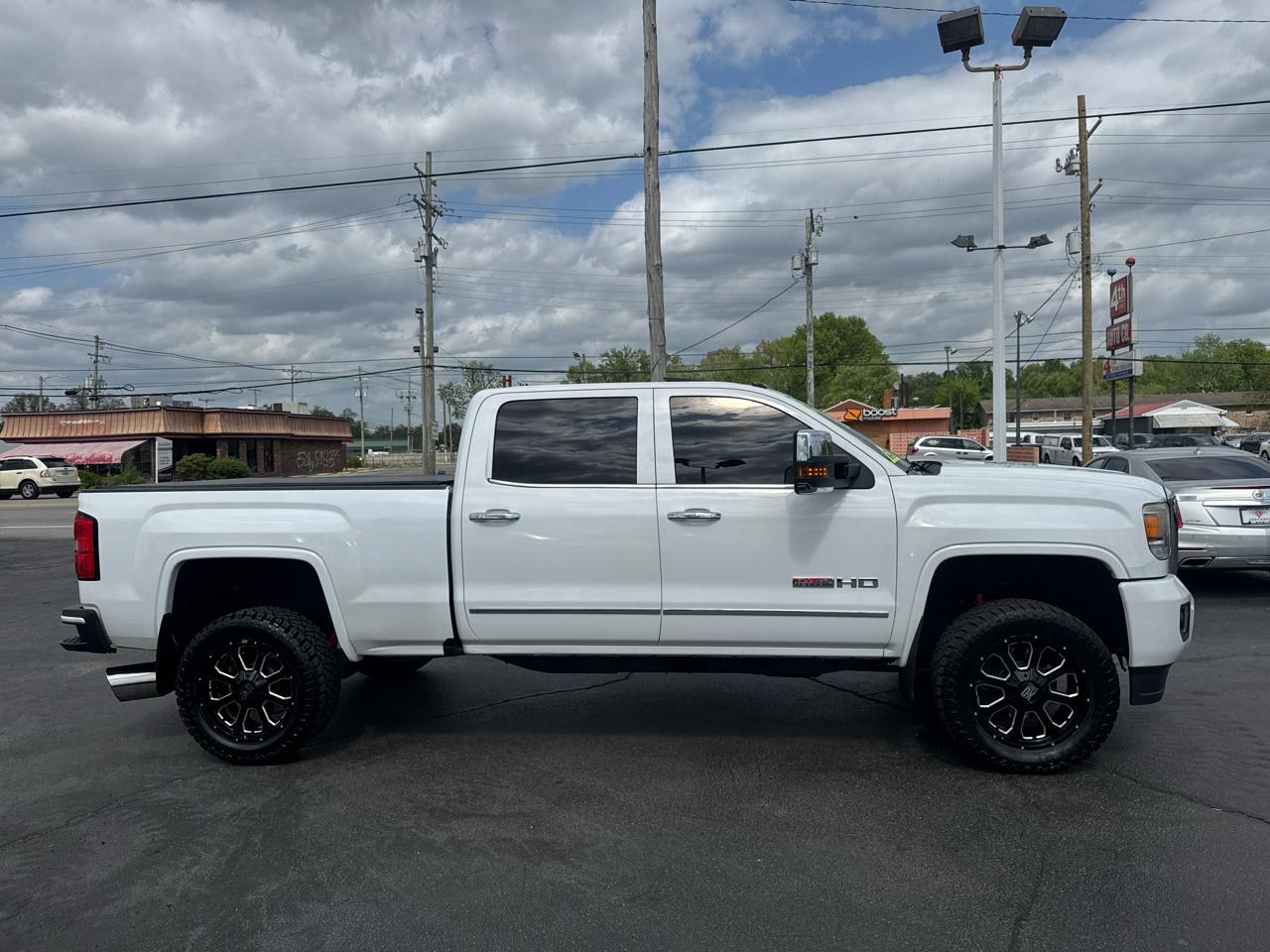 GMC Sierra 2500HD SLT Crew Cab Std. Box 4WD 2015