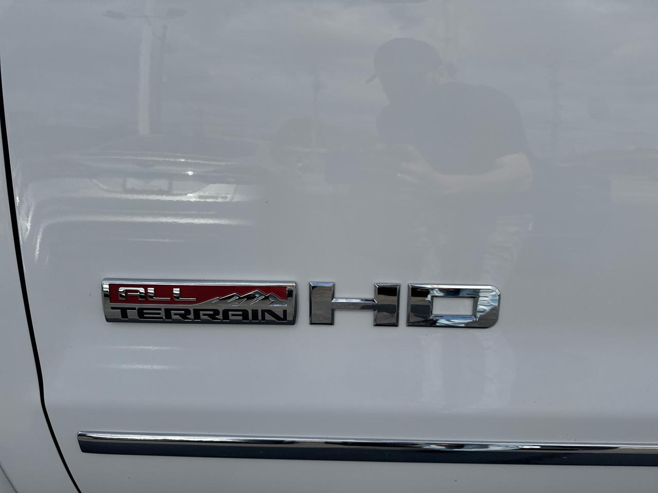 GMC Sierra 2500HD SLT Crew Cab Std. Box 4WD 2015