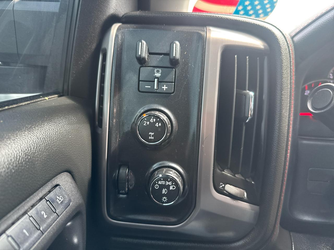 GMC Sierra 2500HD SLT Crew Cab Std. Box 4WD 2015