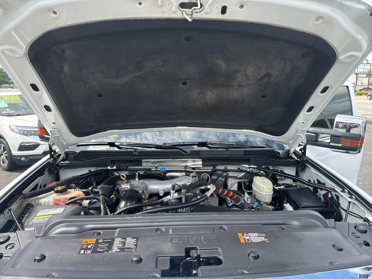 GMC Sierra 2500HD SLT Crew Cab Std. Box 4WD 2015