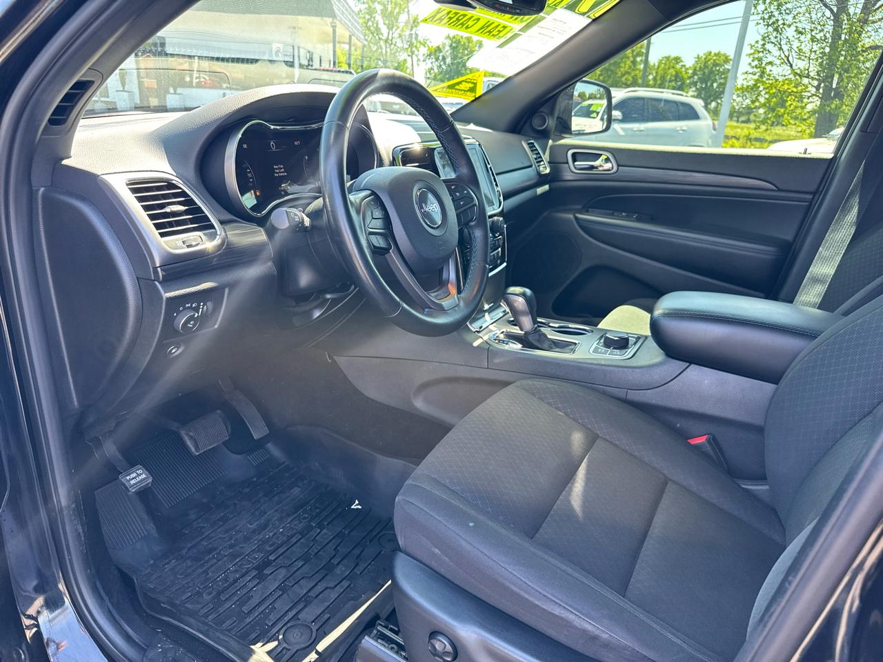 Jeep Grand Cherokee Laredo 4WD 2019