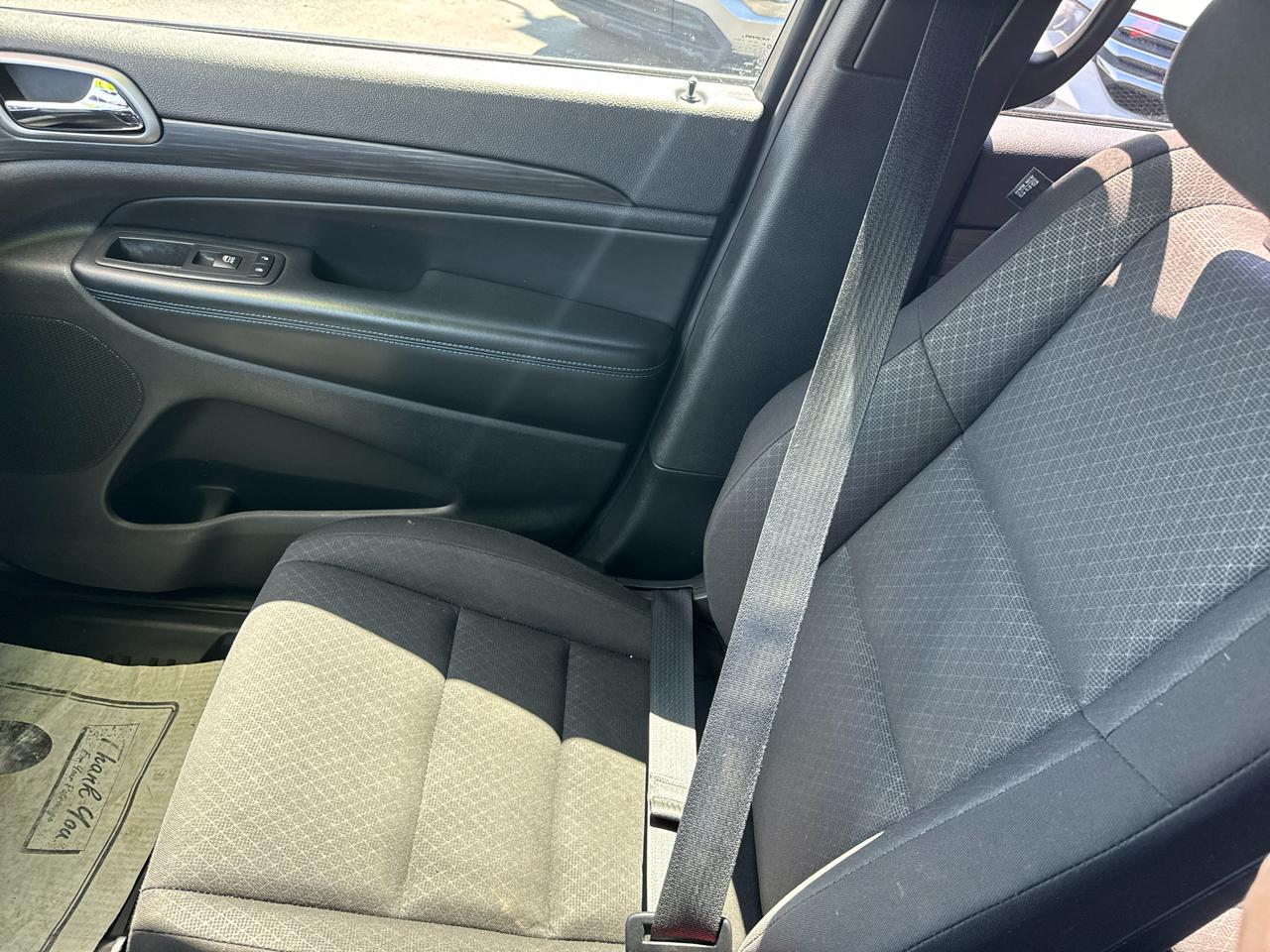 Jeep Grand Cherokee Laredo 4WD 2019