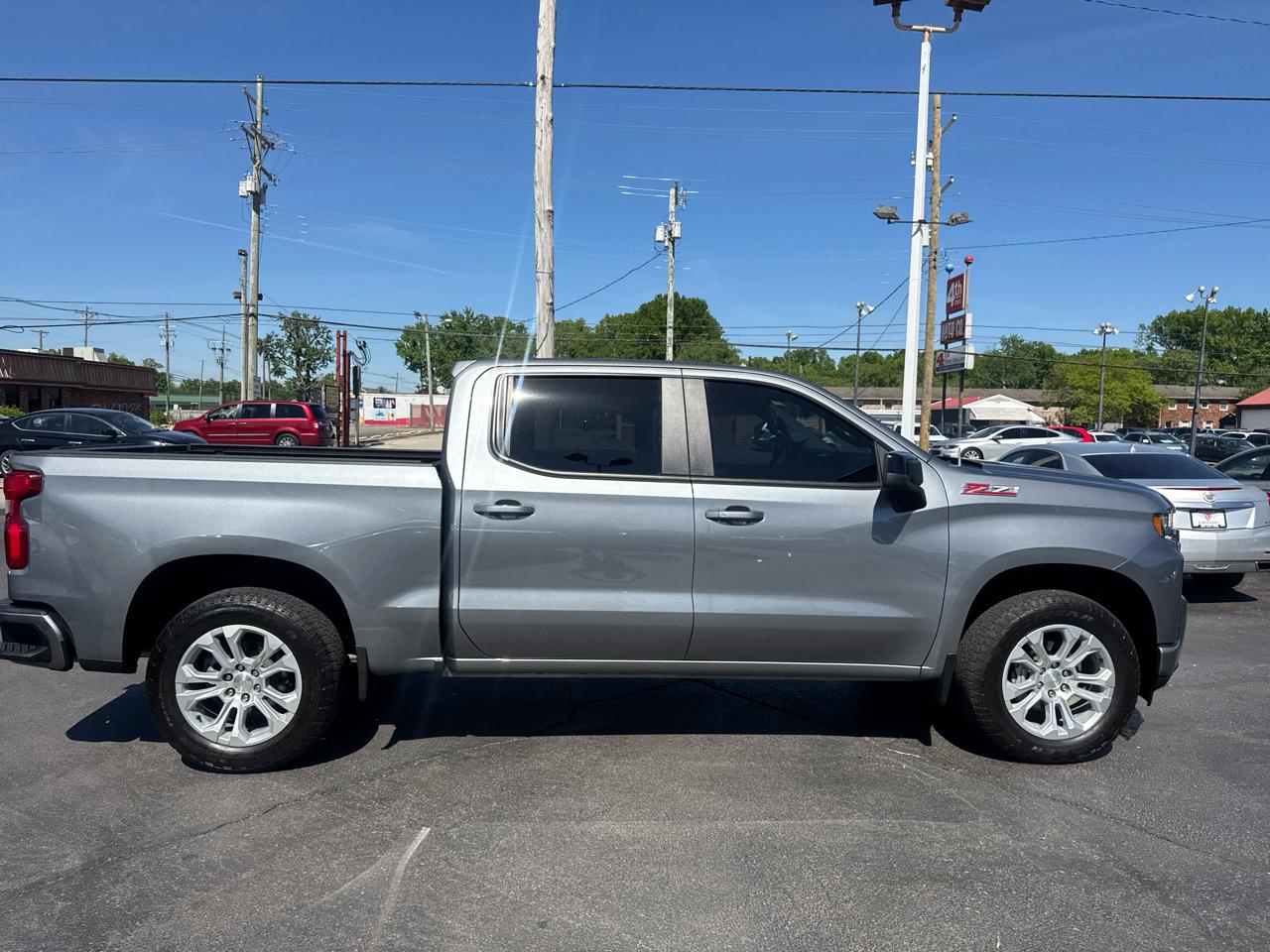 Chevrolet Silverado 1500 4WD Crew Cab 147" RST 2021