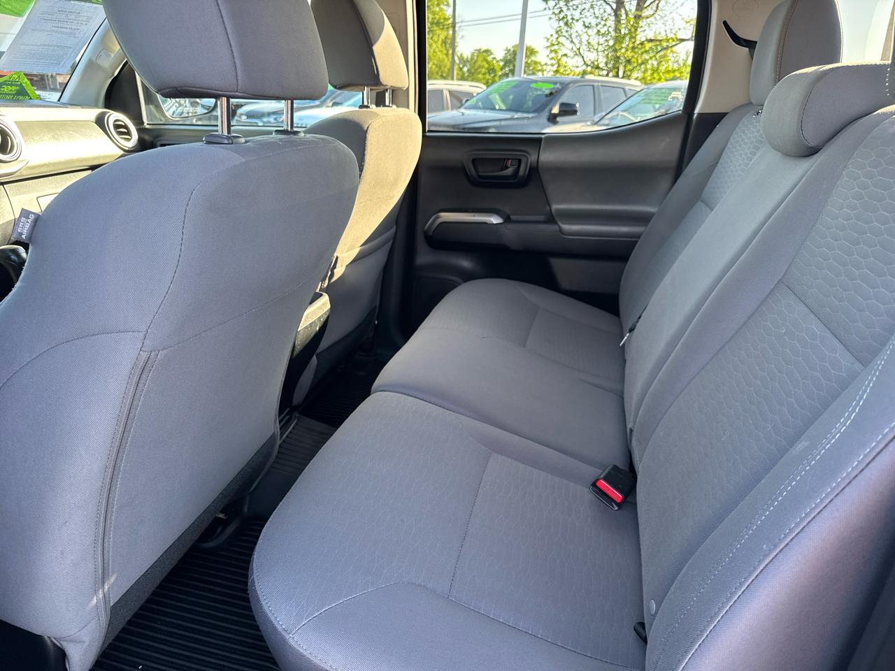 Toyota Tacoma SR5 Access Cab 4WD at 2019