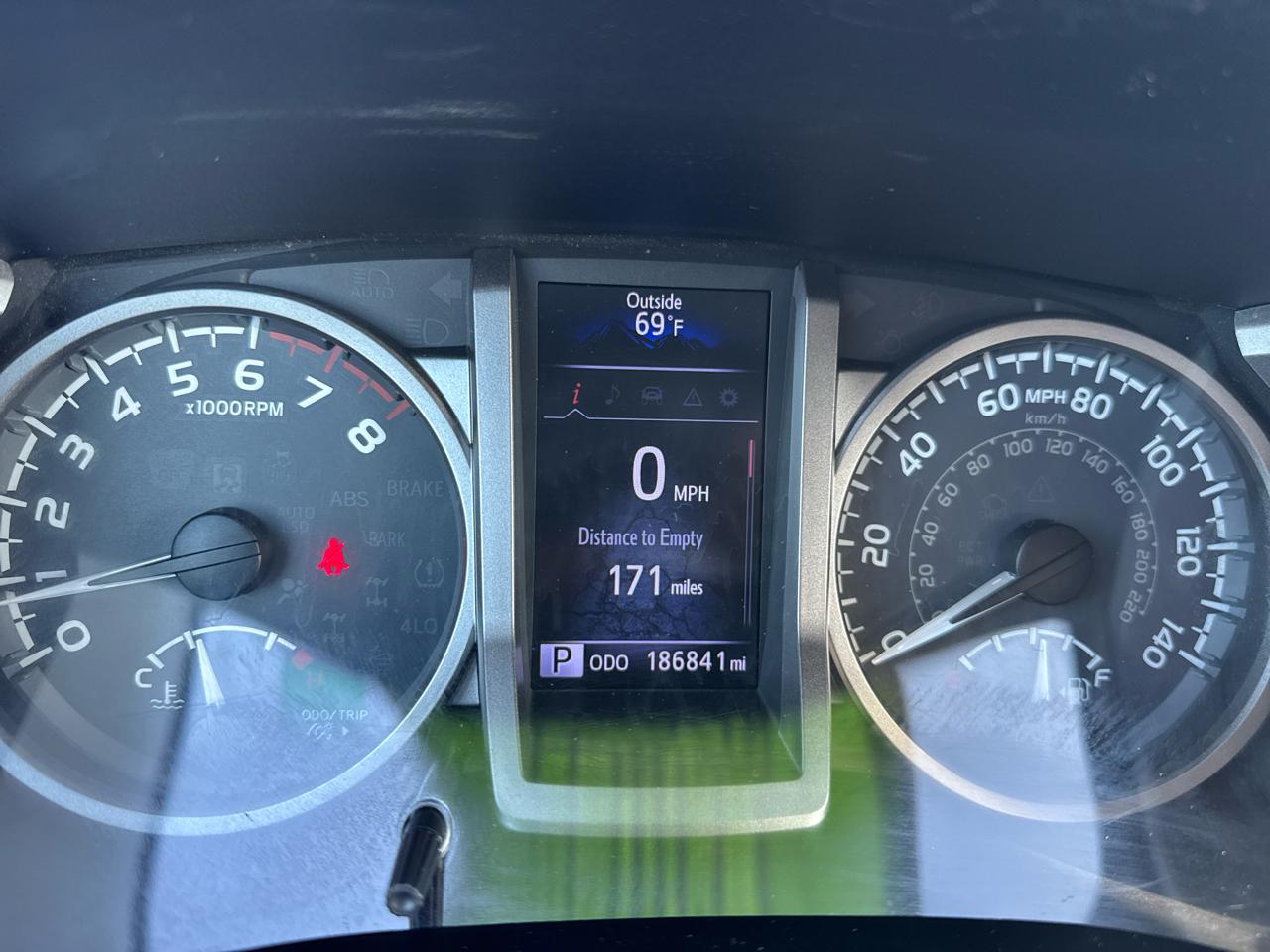 Toyota Tacoma SR5 Access Cab 4WD at 2019