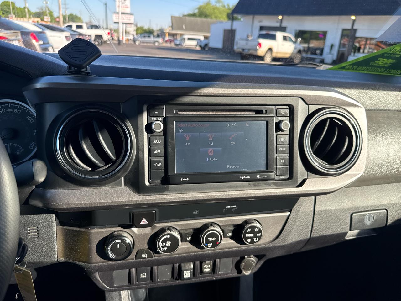 Toyota Tacoma SR5 Access Cab 4WD at 2019