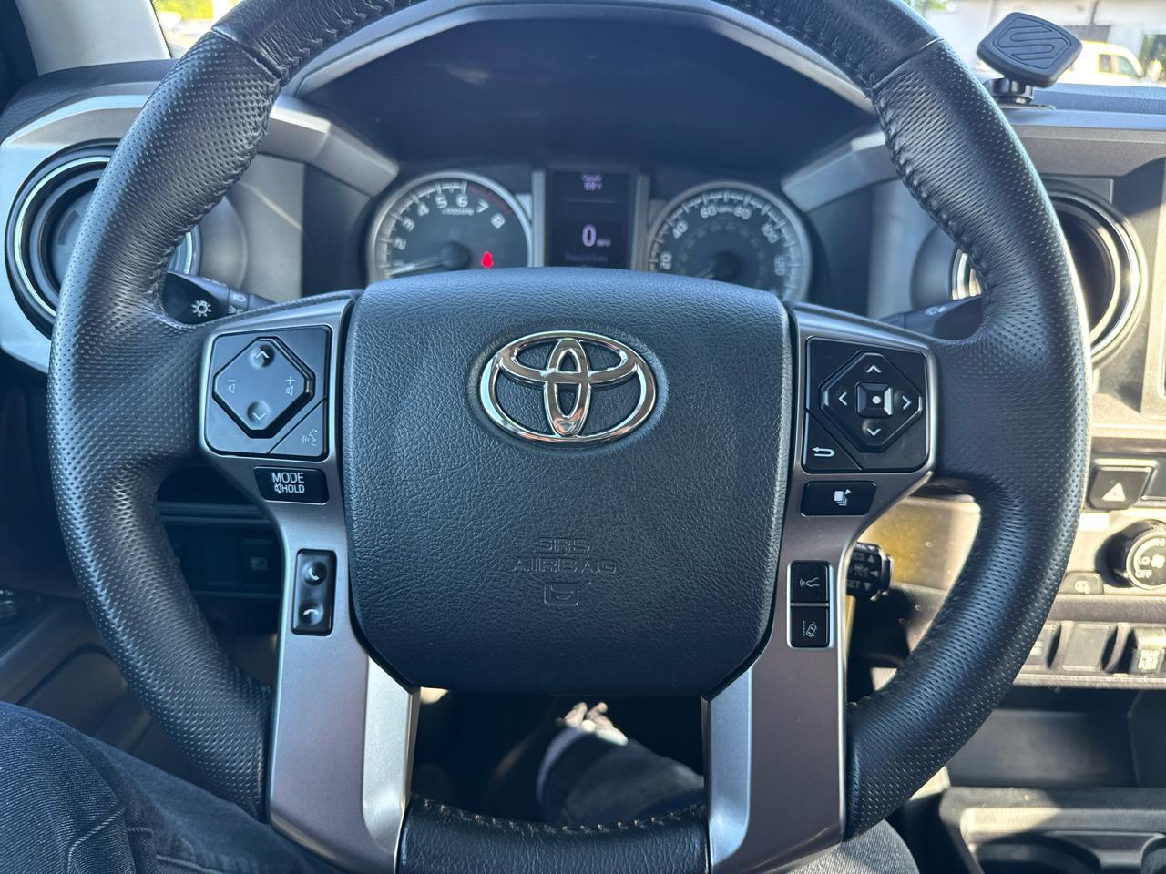 Toyota Tacoma SR5 Access Cab 4WD at 2019