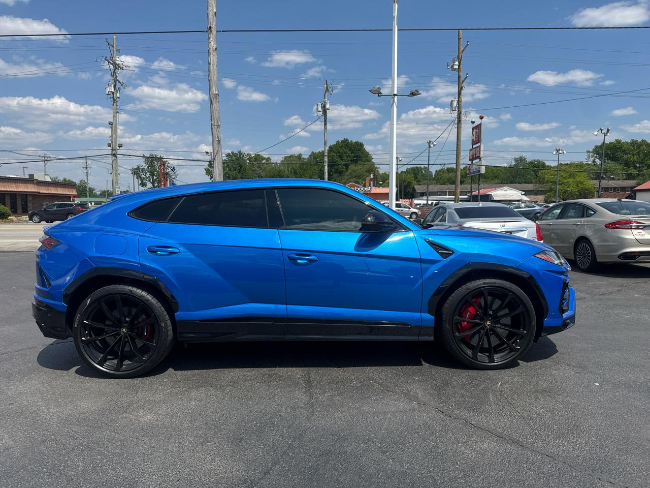 Lamborghini Urus Base 2019