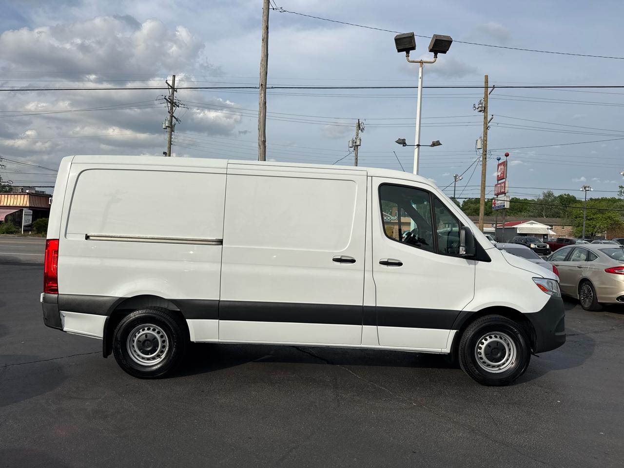 Mercedes-Benz Sprinter 1500 144-in. WB 2022