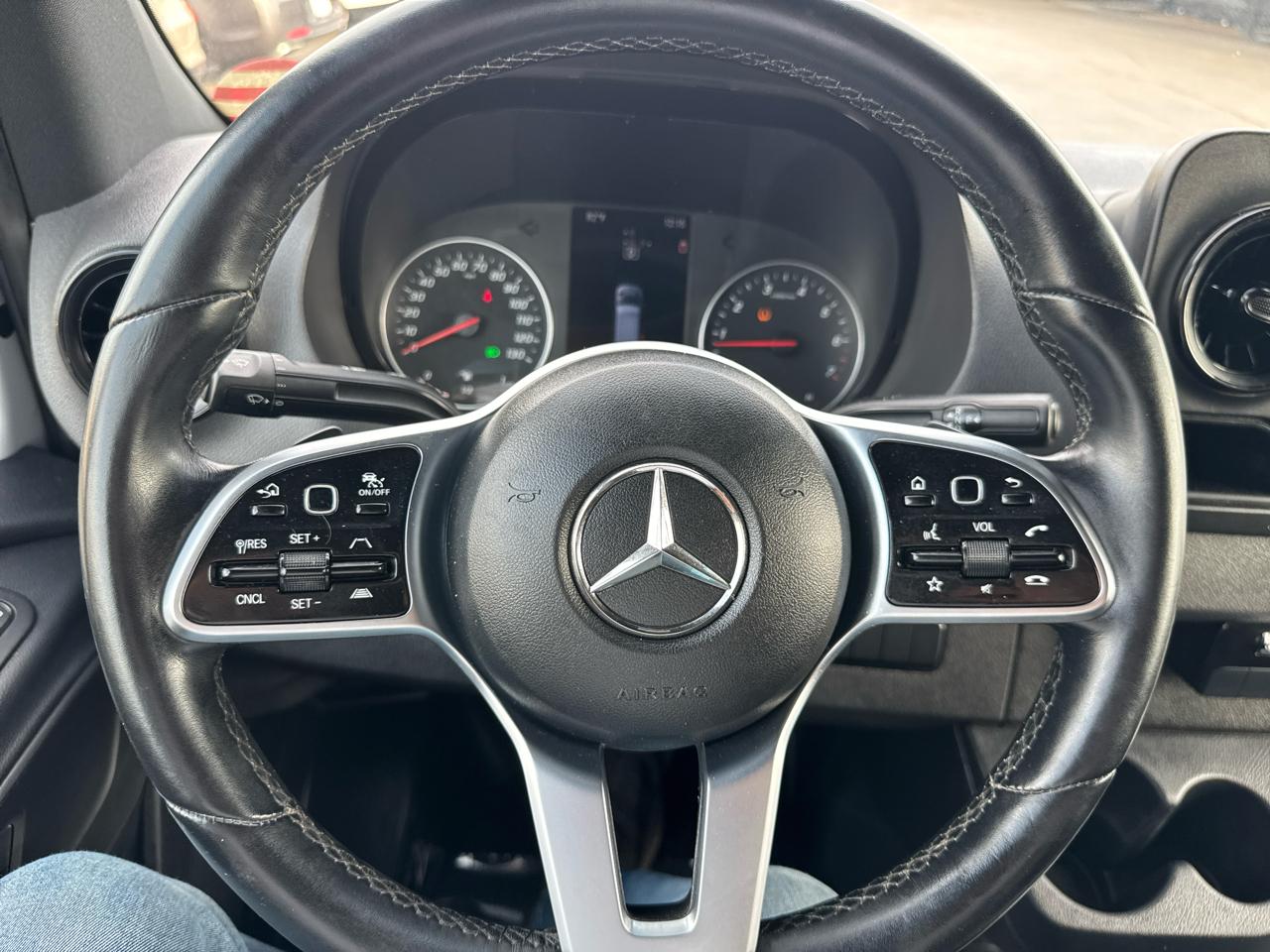 Mercedes-Benz Sprinter 1500 144-in. WB 2022