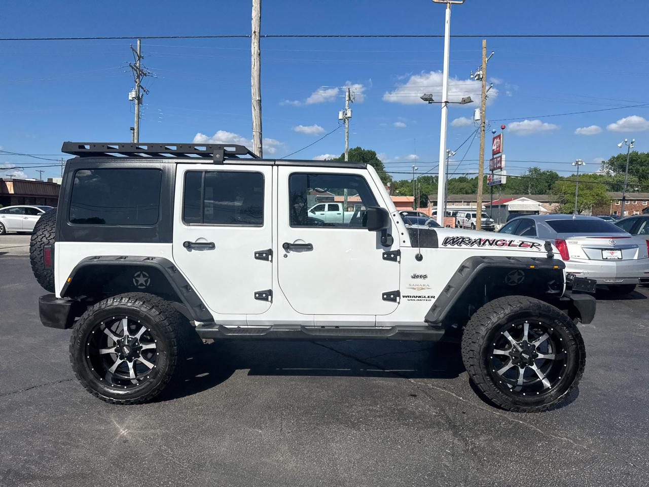 Jeep Wrangler Unlimited Sahara 4WD 2014